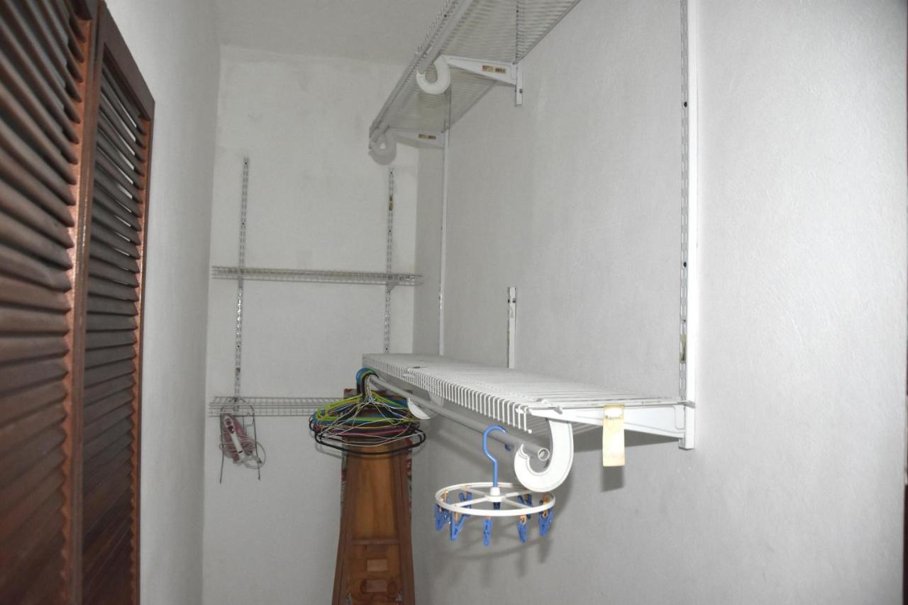 Embassy Deluxe Apartment 金斯敦 外观 照片